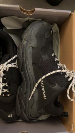 balenciaga triple S black