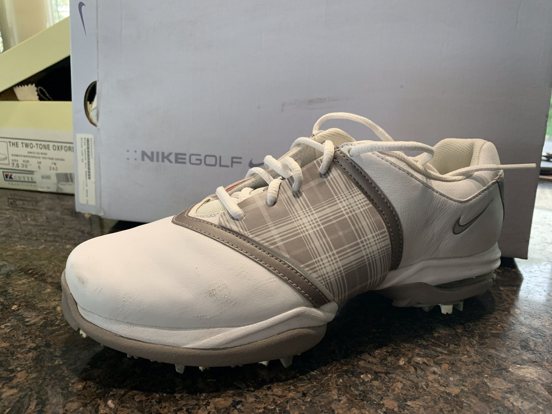 Nike Air Embellish Women’s Golf Shoes