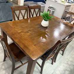 Oak Dining Table with 6 chairs