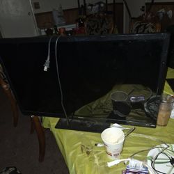 Sanyo 32' Flatscreen Tv 