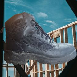Red Wing Shoes TruHiker
Men's 6-inch Waterproof CSA Safety Toe Hiker Boot Black 9.5 D Men Pre-owned 