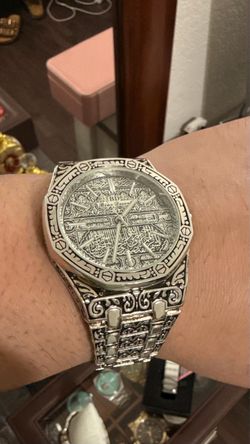 Silver Arabesque Engraved Dress Watch