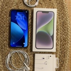 📱 iPhone 14 256GB unlocked + Apple Earbuds + Clear Case