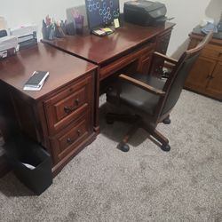 Desk Filing Cabinet Chair Great Condition 