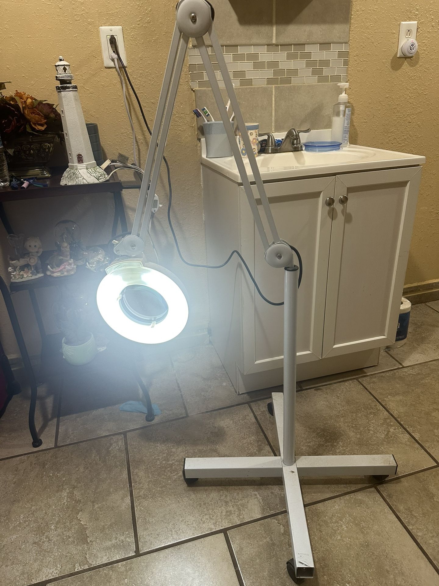 Lash Lamp