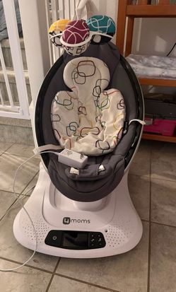 Mamaroo baby swing