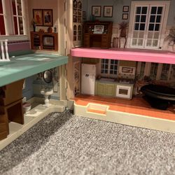 Vintage Fisher Price Doll House 