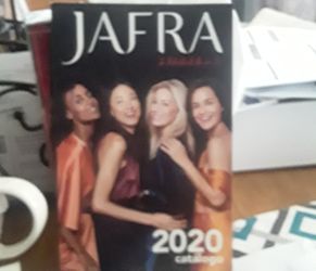 Productos de jafra perfumes cremas aceites para el cuidado dela piel