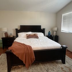 King/California King Bedroom Set