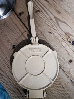 8 in Mr Cook tortilla press