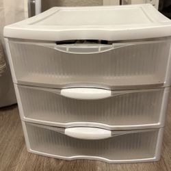 Sterilite 3 Tier Drawer
