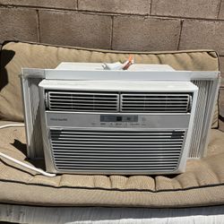 Frigidair 8000 Bt
