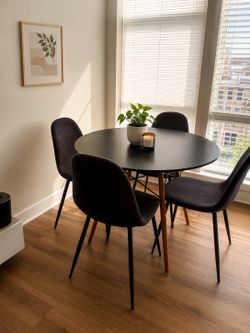 Modern Black Round Dining Table with 4 Chairs