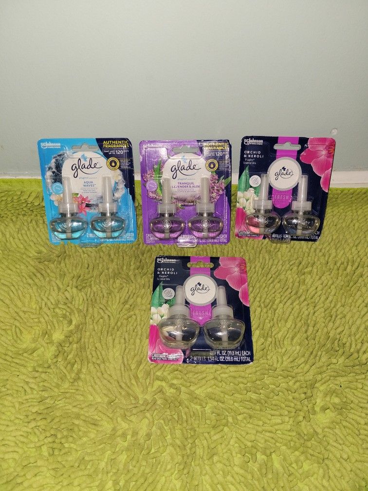 8 Refills Glade