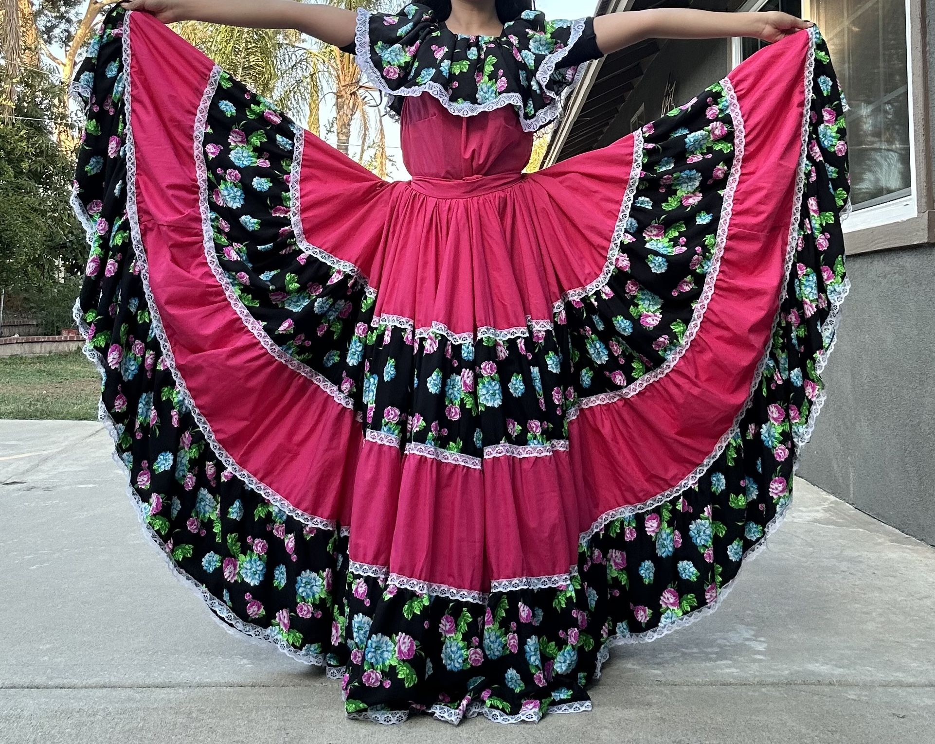 Sinaloa Folklórico Dress 