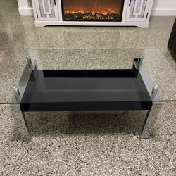 Glass Coffee Table / Mesa de Centro De Vidrio