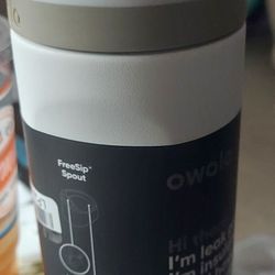 Owala freesip 24 oz...in Sleek