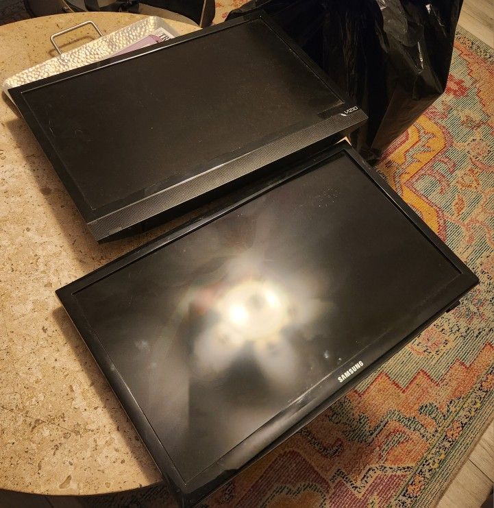 Samsung and Vizio Flatscreen TVs (For Parts)