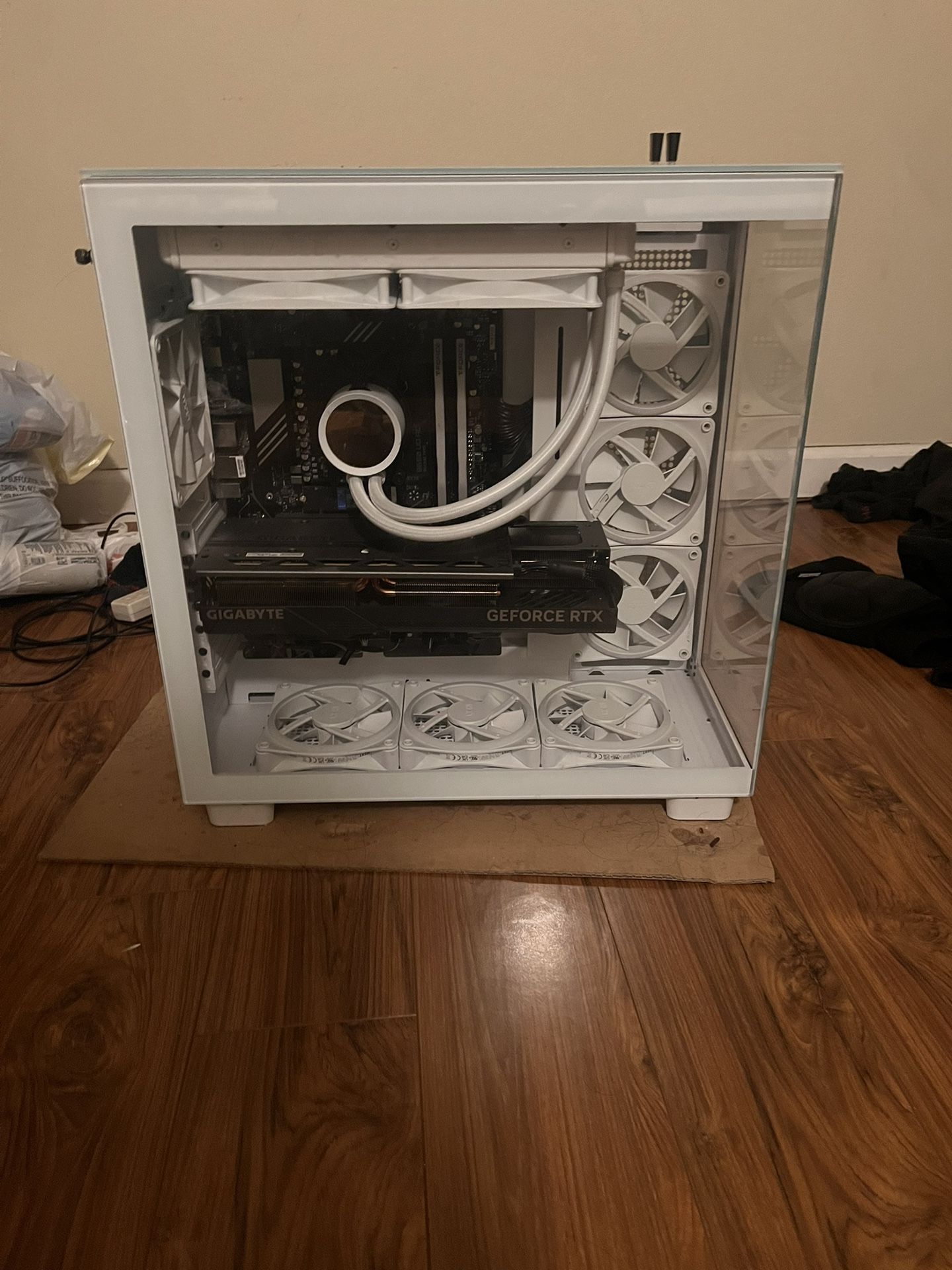 4090 Gaminy PC