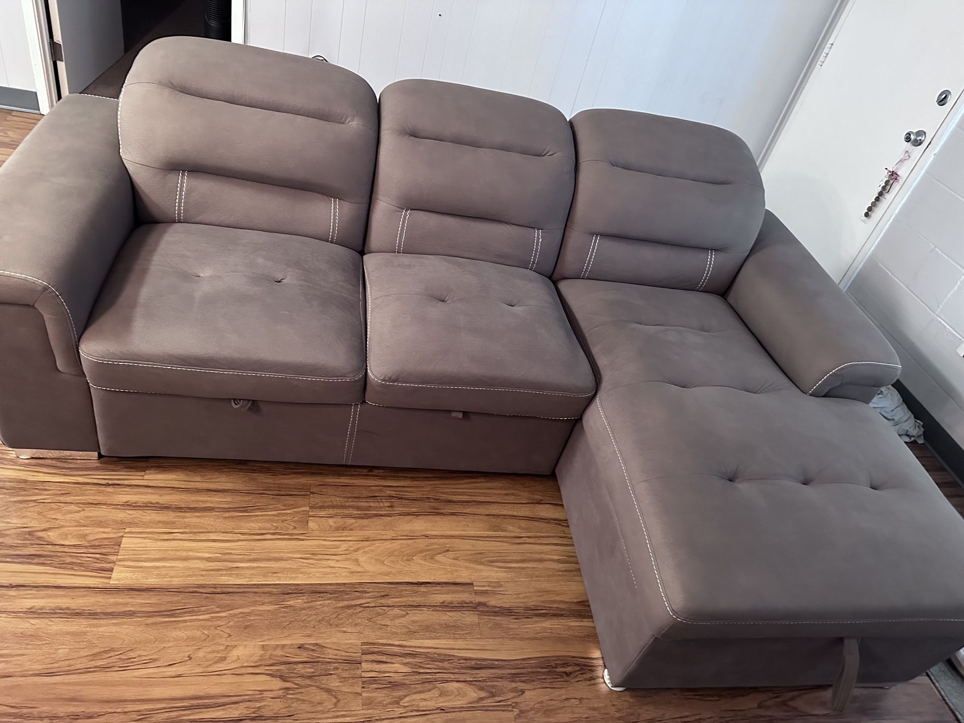 Sofa L Shape Couch In Good Condition 