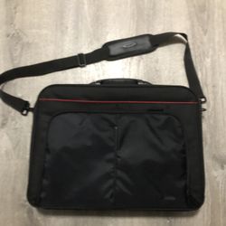 Tarsus Classic Clamshell Laptop Bag