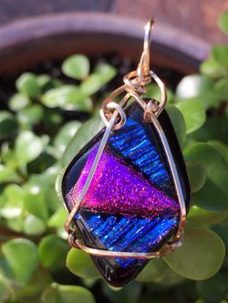 Gold-toned Gorgeous Glass Pendant