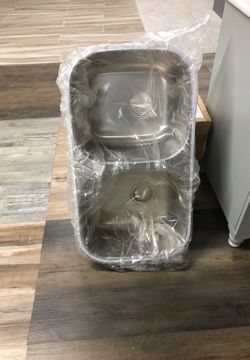 Double Metal Kitchen Sink 32”x18”