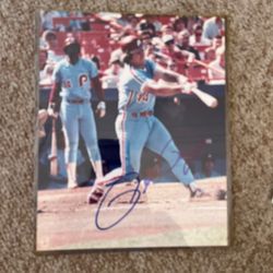 Signed 8 x 10 Pete Rose photo