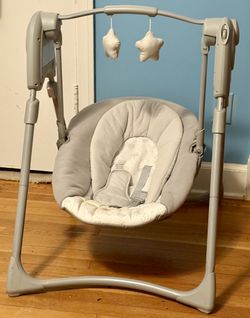 Graco Slim Spaces Compact Baby Swing, Reign