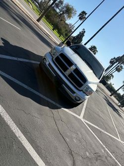 Dodge ram 5.7  motor
