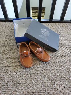 New Leather Shoes -Vince Camuto Unisex-Child Loafer
- Size 10.5 T
