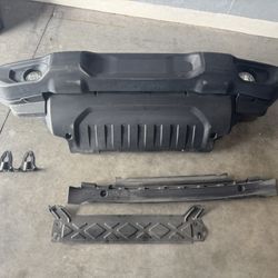 Full Set of Stock 2019 Jeep Wrangler Parts – Hood, Rims, Tires, Suspension, Bumper, Headlights