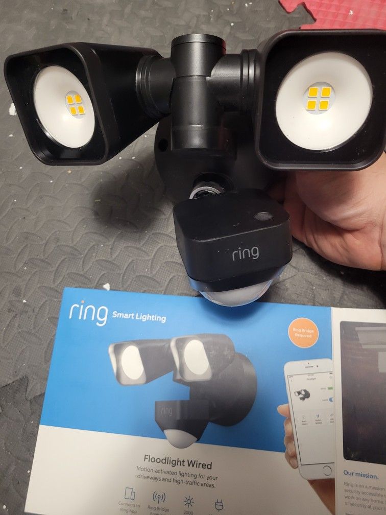 Ring Smart Lighting Floodlight Wired NEW