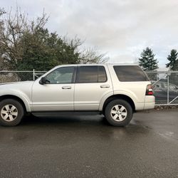 2010 Ford Explorer