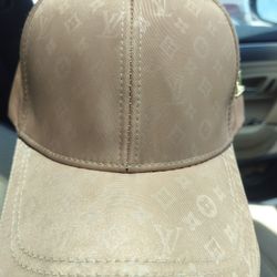 BRAND NEW LOUIS VUITTON BALL CAP