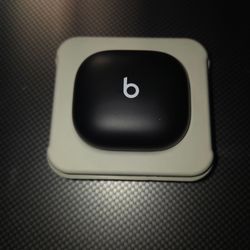 Beats By Dre wireless headphones