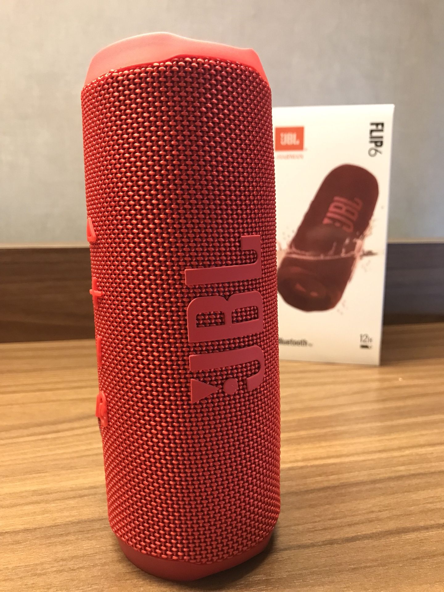 JBL flip 6 (send Best Offers) for Sale in Phoenix, AZ - OfferUp