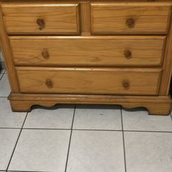 Gavetero de Madera solids