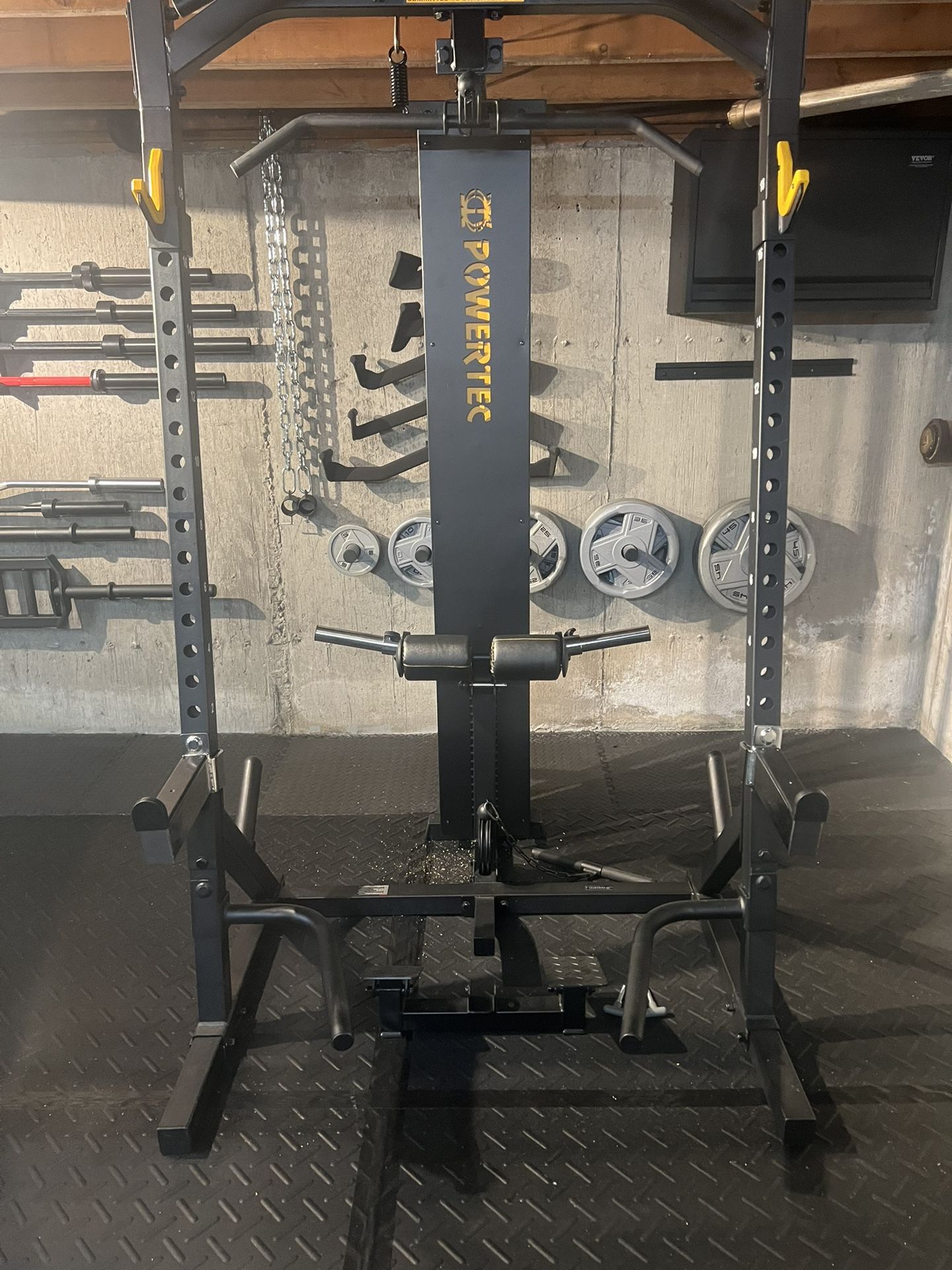 Bench with Leg & Preacher Curl attachment
