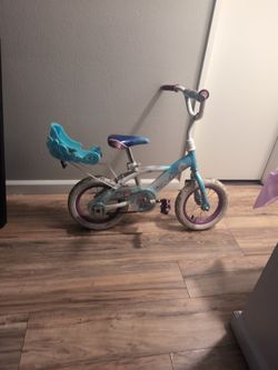 toddlers frozen bike no training wheels
