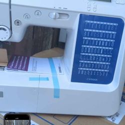 CS7000X
70-Stitch Computerized Sewing Machine with Wide Table
