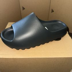 Dark Onyx Yeezy Slides New