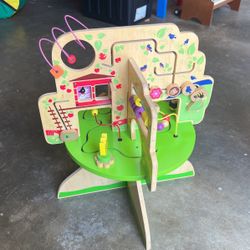 Manhattan Toy Tree Top activity table