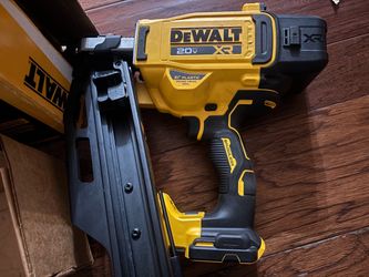 Framing gun Dewalt XR 20V