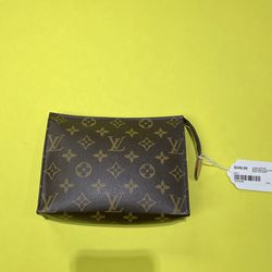 Louis Vuitton Monogram Toiletry