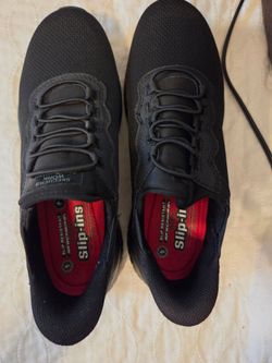 Skechers non-slip size 9