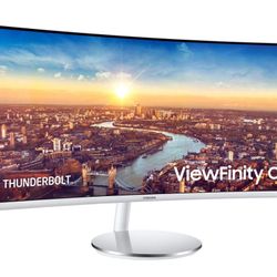 Mint Samsung 34” Ultrawide Curved QLED Monitor - Thunderbolt 3 Powerhouse! (LC34J791WTNXZA)