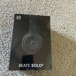 Beats Solo 3 Brand new. 