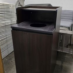 Trash Can For Restaurants 