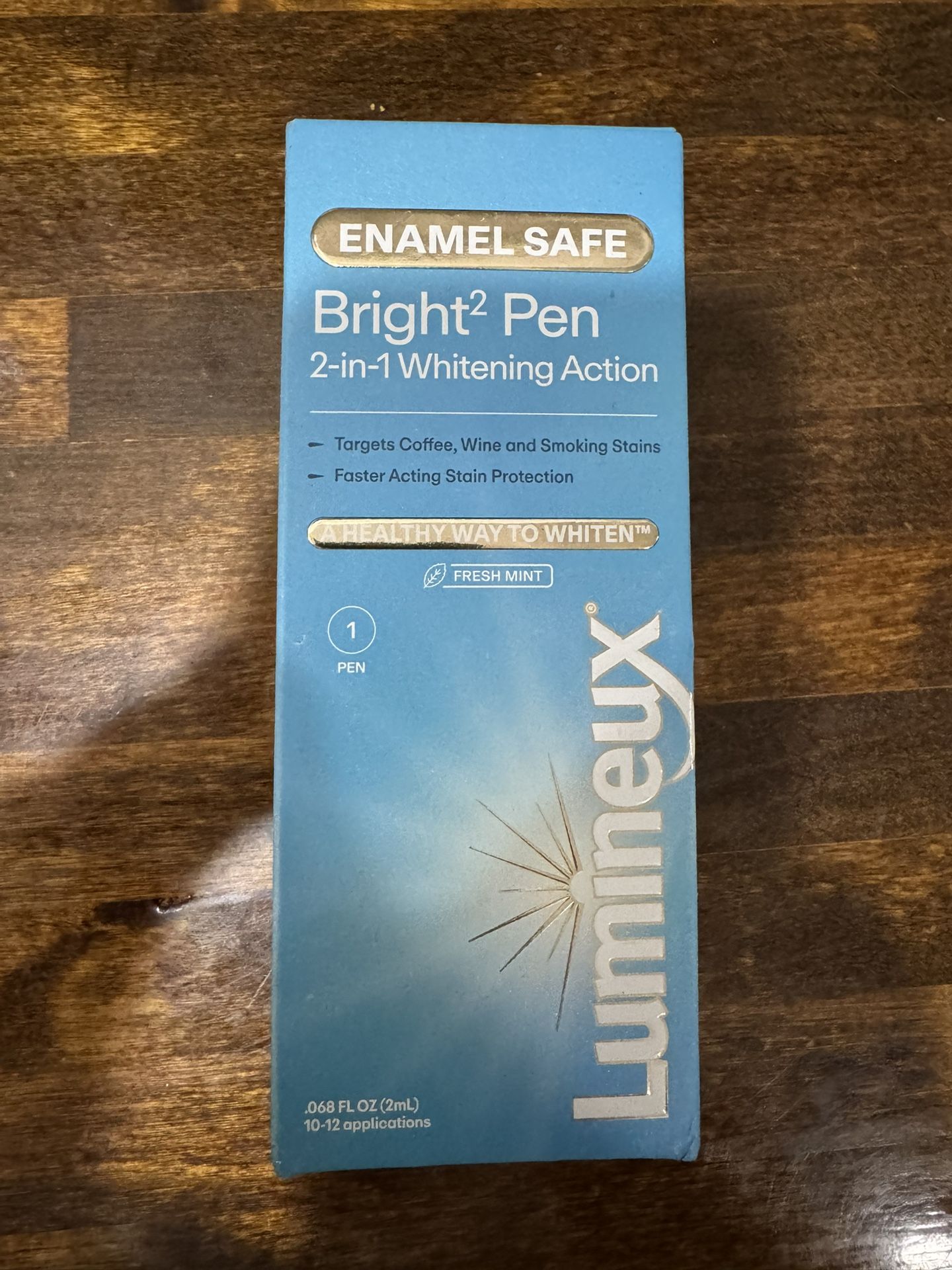 Lumineux 2-in-1 Whitening Pen